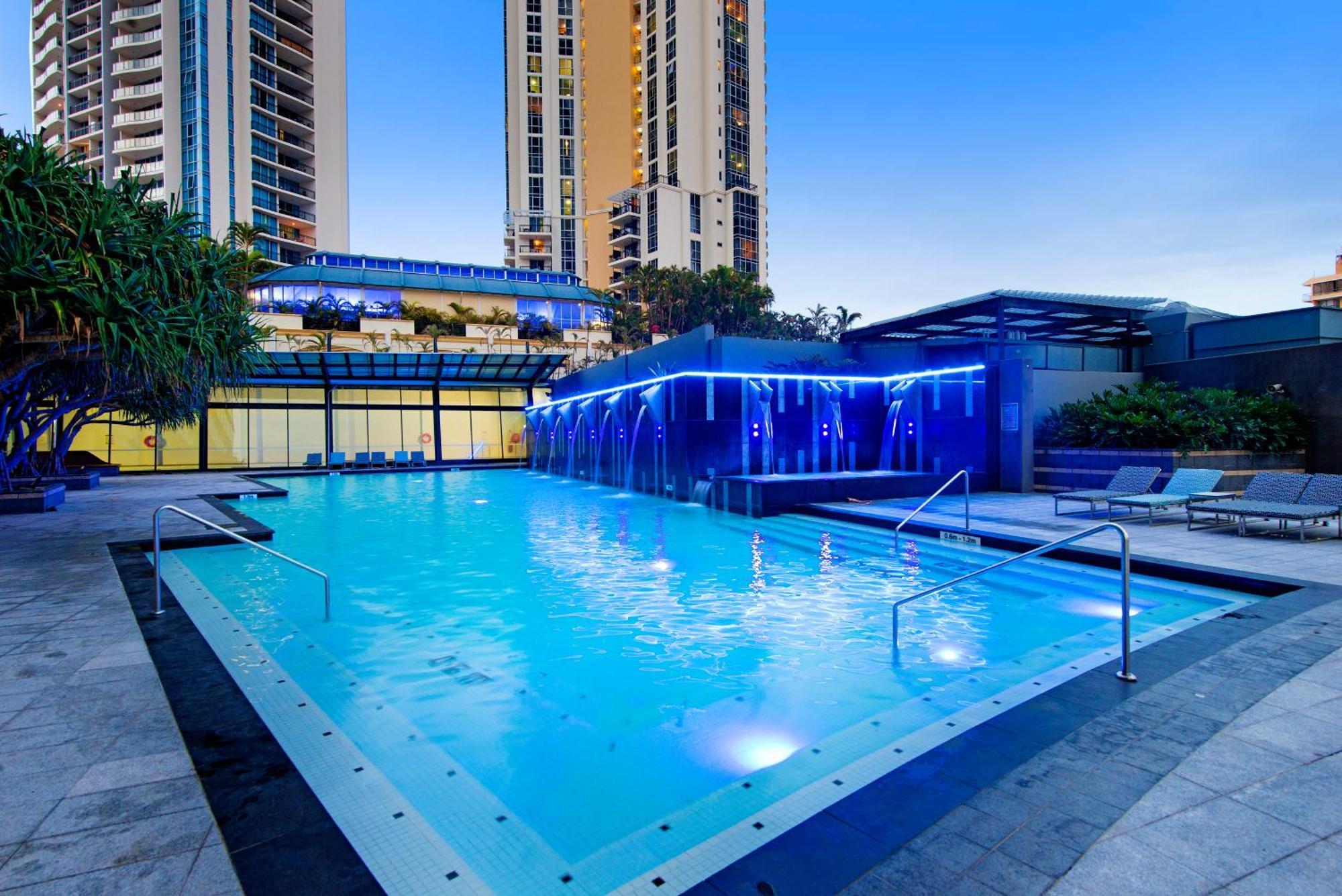 Circle On Cavill - Self Contained & Privately Managed Apartments - Wow Stay Gold Coast Esterno foto