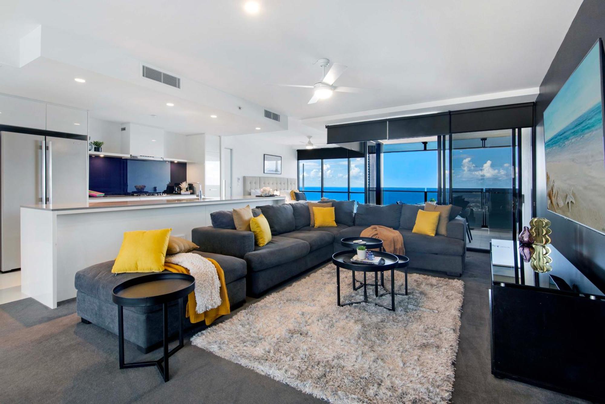 Circle On Cavill - Self Contained & Privately Managed Apartments - Wow Stay Gold Coast Esterno foto