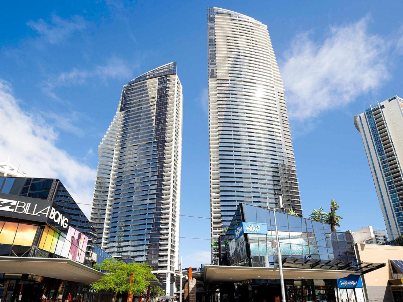Circle On Cavill - Self Contained & Privately Managed Apartments - Wow Stay Gold Coast Esterno foto