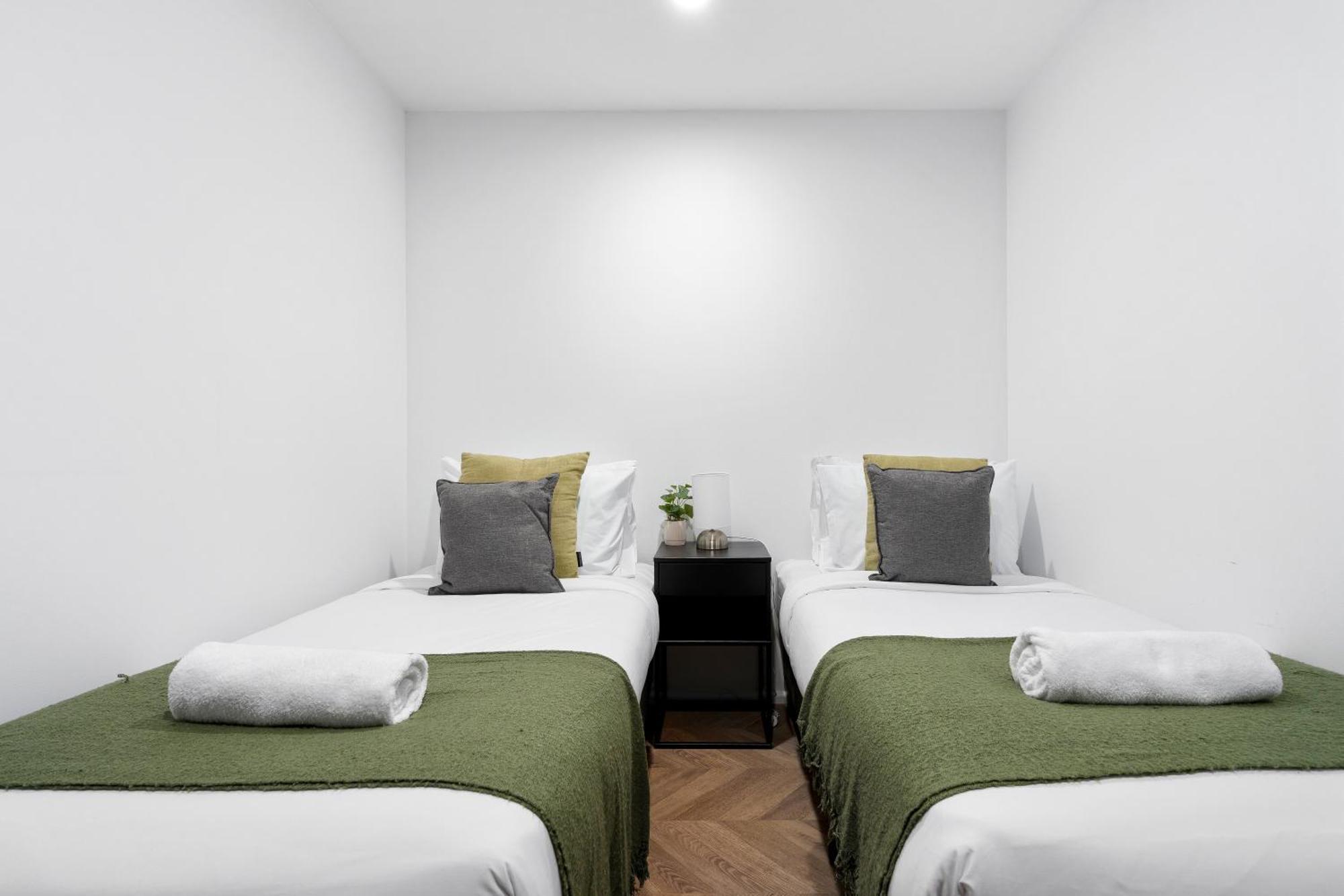 Circle On Cavill - Self Contained & Privately Managed Apartments - Wow Stay Gold Coast Esterno foto