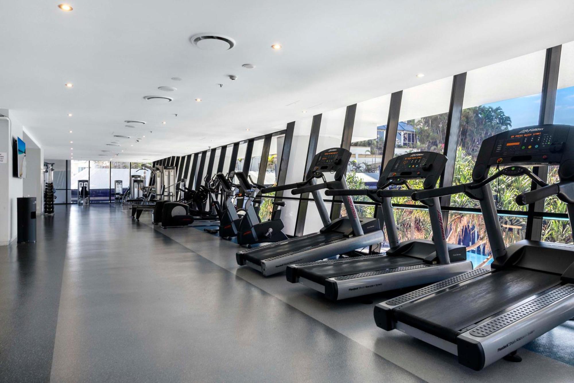 Circle On Cavill - Self Contained & Privately Managed Apartments - Wow Stay Gold Coast Esterno foto